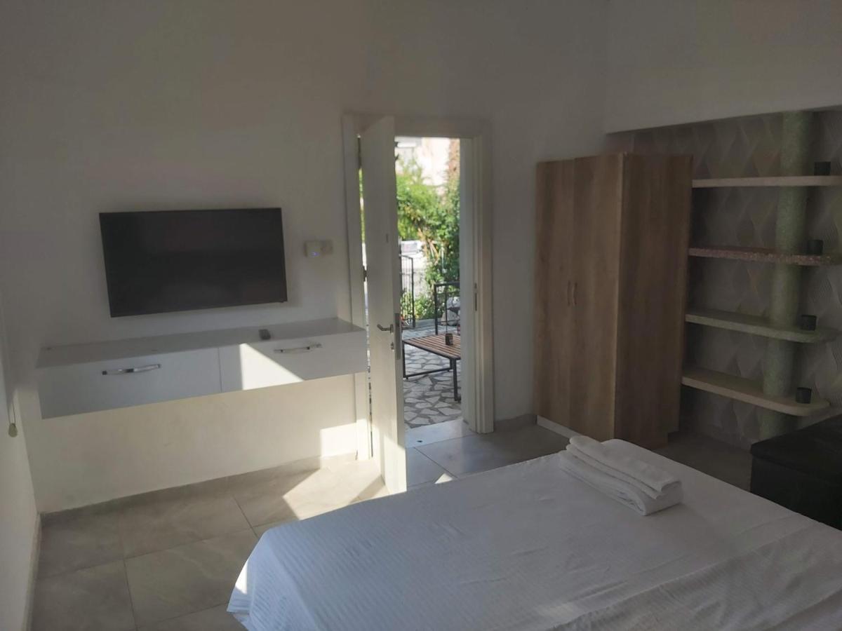 Compact Home Никосия Экстерьер фото