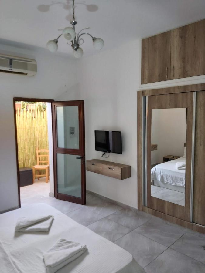 Compact Home Никосия Экстерьер фото