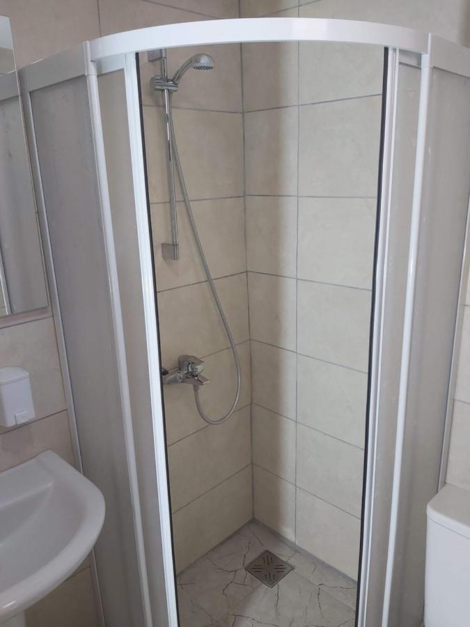 Compact Home Никосия Экстерьер фото