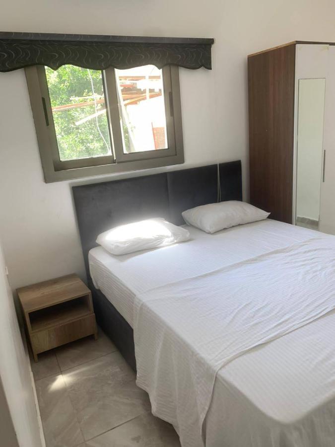 Compact Home Никосия Экстерьер фото
