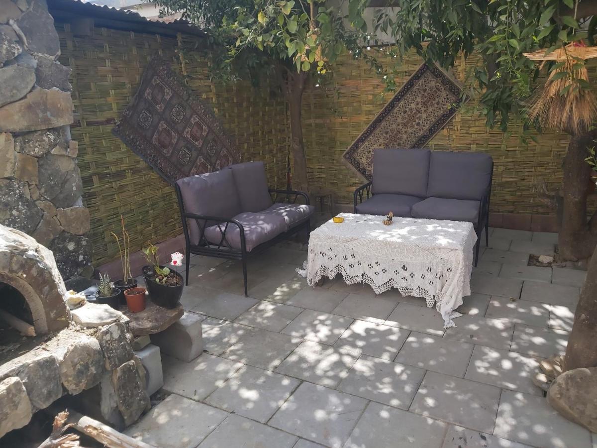 Compact Home Никосия Экстерьер фото